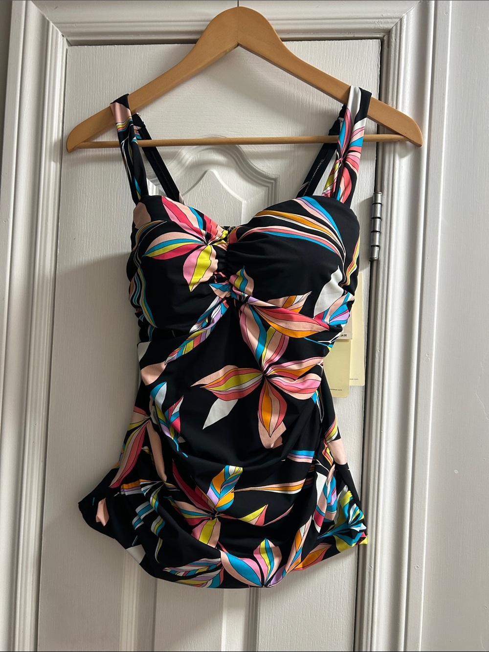 Profile By Gottex Black Twist-Front Tankini Top with Multicolor Leaf Print